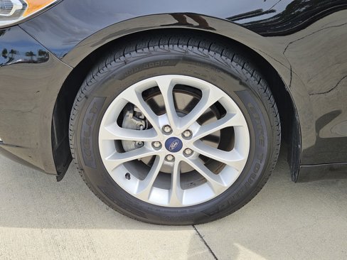 Used 2019 Ford Fusion SEL image 36