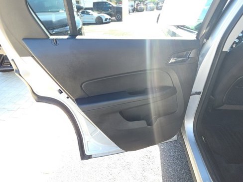 Used 2016 GMC Terrain SLE w/ Chrome Edition image 28