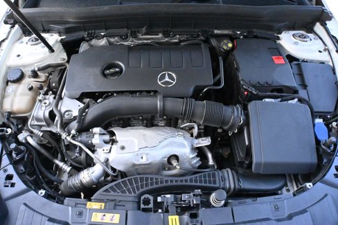 Used 2021 Mercedes-Benz GLB 250 image 33