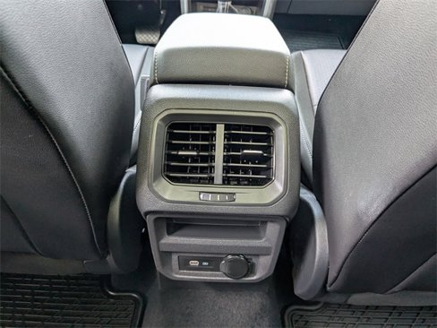 Certified 2021 Volkswagen Tiguan SE w/ Panoramic Sunroof Package image 15
