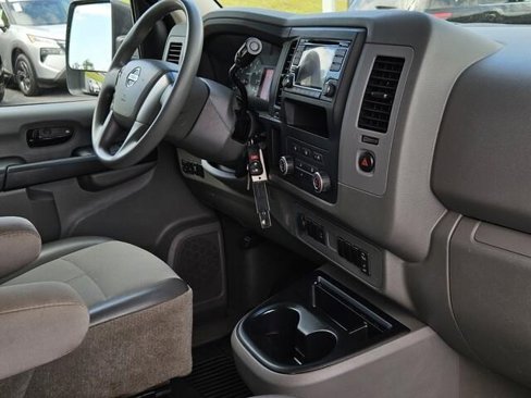 Used 2018 Nissan NV 3500 S image 13