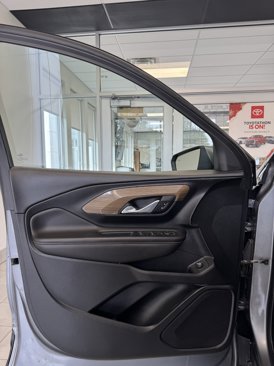 Used 2021 GMC Terrain SLE w/ Driver Convenience Package image 9