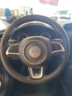 Used 2020 Jeep Renegade Sport w/ Sport Appearance Group image 14