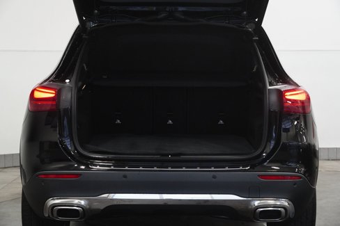 Certified 2025 Mercedes-Benz GLA 250 4MATIC image 32