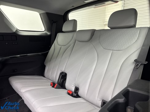 Used 2021 Hyundai Palisade SEL w/ Premium Package image 15