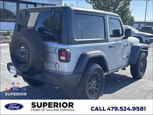 Used 2023 Jeep Wrangler Sport image 3