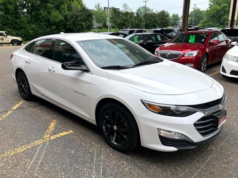 Used 2020 Chevrolet Malibu LT image 3