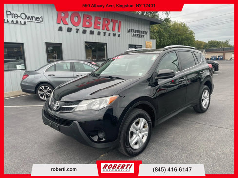 Used 2015 Toyota RAV4 LE image 1