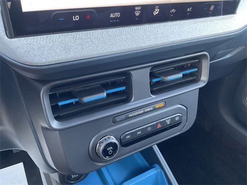 New 2025 Ford Maverick XLT image 18