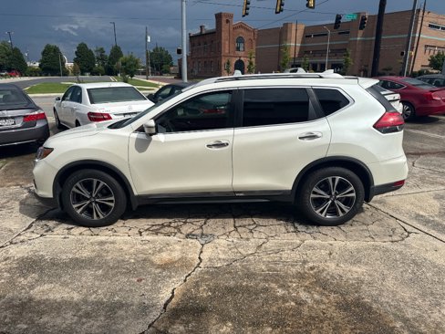 Used 2017 Nissan Rogue SL w/ SL Premium Package image 7
