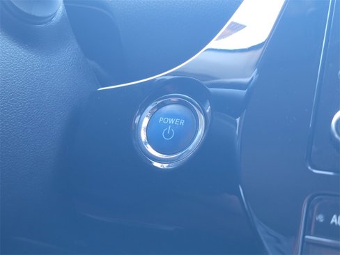 Used 2020 Toyota Prius Prime LE image 31