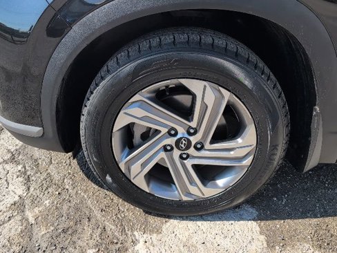 Used 2023 Hyundai Santa Fe SEL image 3