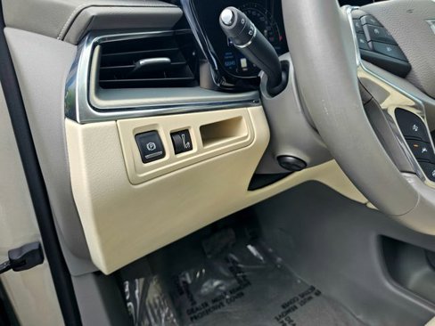 Used 2017 Cadillac XT5 Premium Luxury image 20