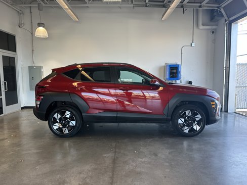 Used 2024 Hyundai Kona SEL image 2