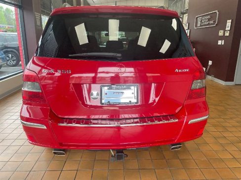 Used 2011 Mercedes-Benz GLK 350 4MATIC image 7