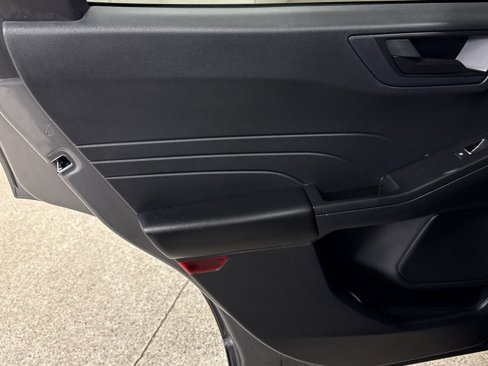 Used 2021 Ford Escape S image 16