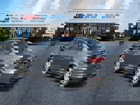 Used 2016 Volkswagen Jetta S image 4