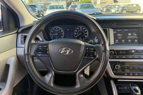Used 2017 Hyundai Sonata SE image 11