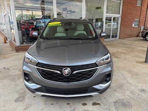 Used 2022 Buick Encore GX Essence w/ Advanced Technology Package image 3