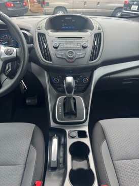 Used 2017 Ford C-MAX Energi SE w/ Cold Weather Package image 34