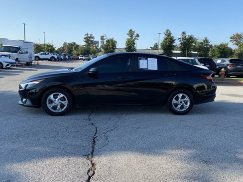 Used 2023 Hyundai Elantra SE image 4