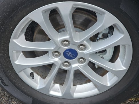 Used 2020 Ford Escape SE image 17