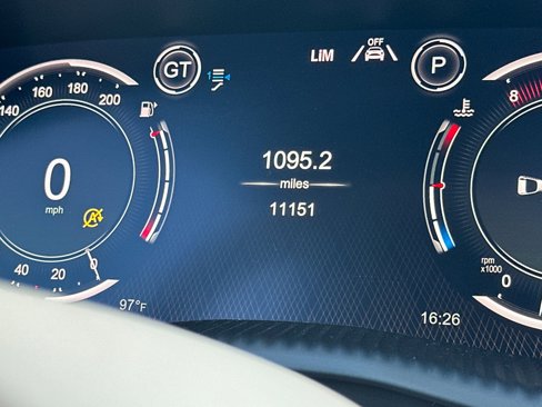 Used 2021 Aston Martin DBX image 26