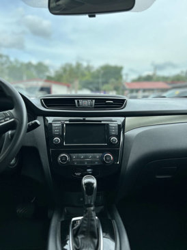 Used 2019 Nissan Rogue Sport S image 16