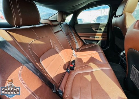 Used 2016 Jaguar XF S image 15
