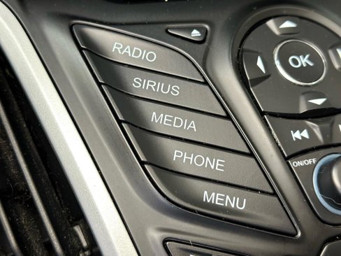 Used 2014 Ford Focus SE w/ SE Winter Package image 21