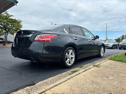 Used 2015 Nissan Altima 2.5 SV w/ Convenience Package image 5