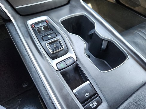 Used 2022 Honda Accord Touring image 15