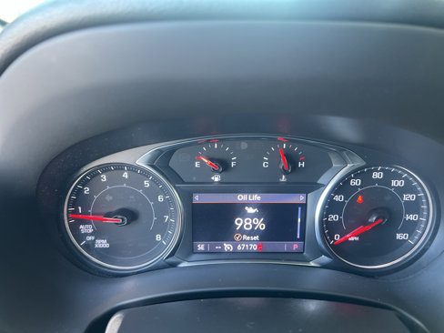 Used 2023 GMC Terrain SLT image 14