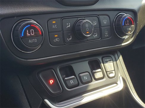 Used 2018 GMC Terrain SLE w/ Driver Convenience Package image 20