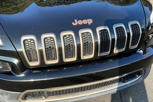 Used 2016 Jeep Cherokee 75th Anniversary image 28