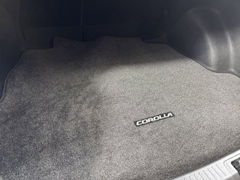 Used 2023 Toyota Corolla SE image 16