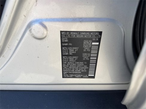 Used 2016 Nissan Rogue SV image 25