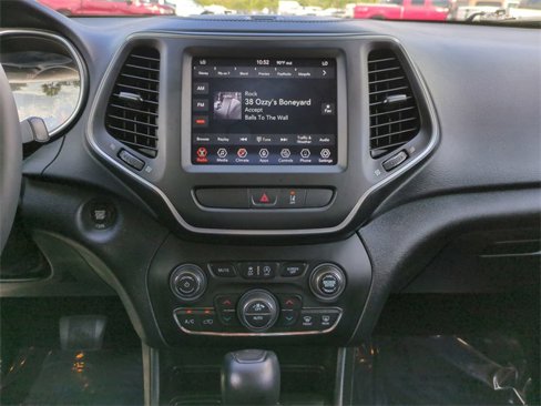 Used 2022 Jeep Cherokee Latitude Lux w/ Sun & Sound Group image 18