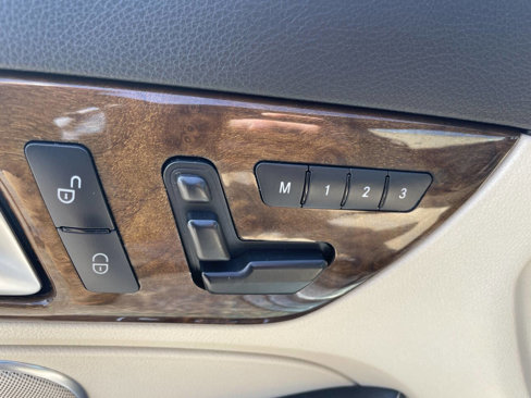 Used 2015 Mercedes-Benz SLK 250 image 18