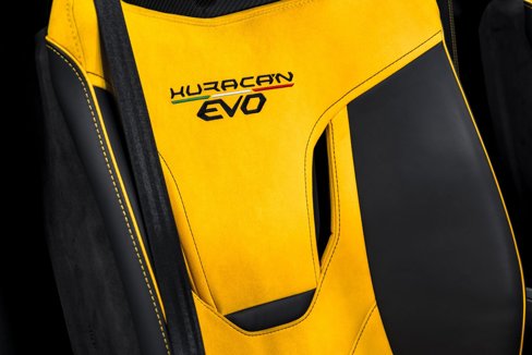 Used 2023 Lamborghini Huracan EVO image 35