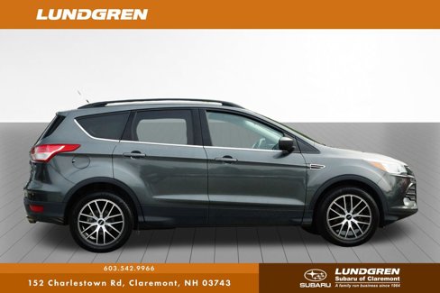 Used 2016 Ford Escape SE w/ Equipment Group 201A image 2