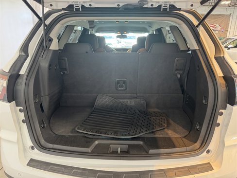 Used 2017 Chevrolet Traverse LT image 23
