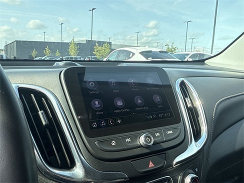 Used 2019 Chevrolet Equinox Premier image 16