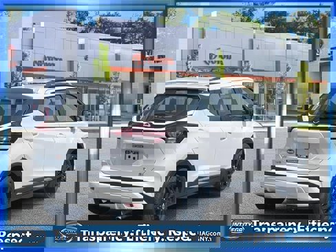 Used 2022 Nissan Kicks SR w/ Interior Electronics Package image 6