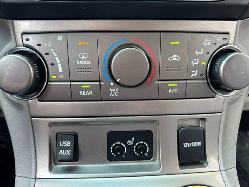 Used 2013 Toyota Highlander SE image 20