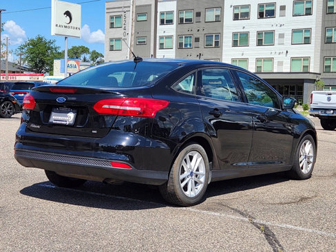 Used 2017 Ford Focus SE image 9
