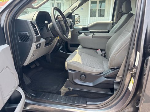 Used 2015 Ford F150 XLT image 13