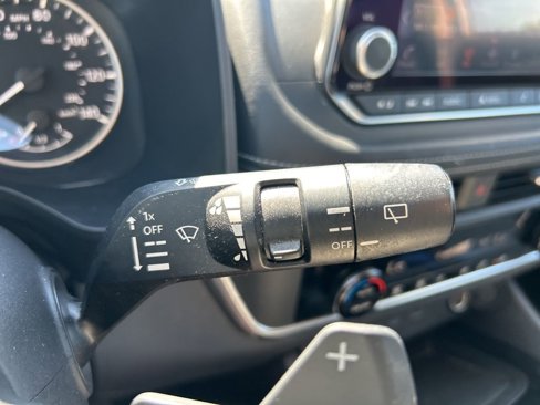 Used 2023 Nissan Rogue SV image 23
