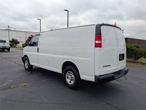 Used 2020 Chevrolet Express 2500 image 5