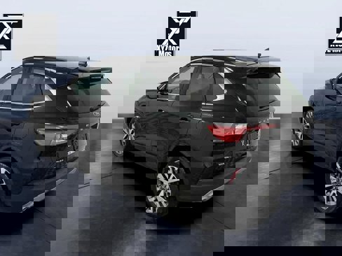 Used 2022 Ford Escape Titanium image 4